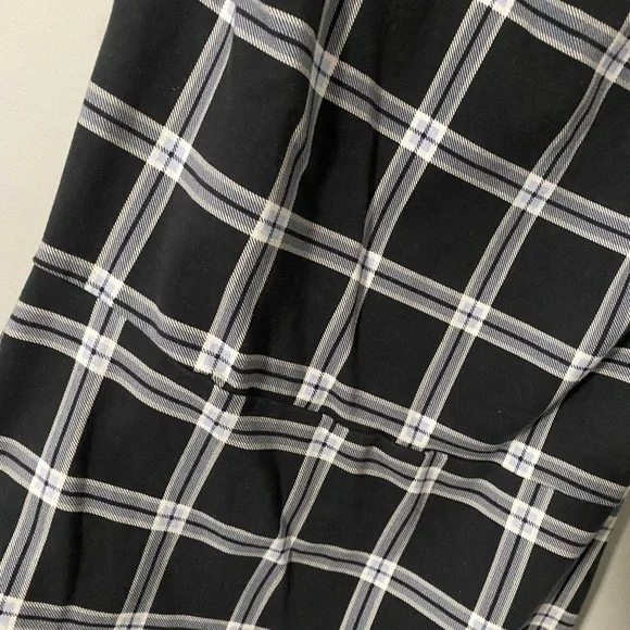 Old Navy Plaid Dress - Picture 2 of 9